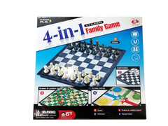 Семейные игры 4 в 1 (шахматы, шашки, змеи и лестницы, людо)