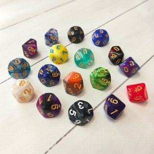 Кубик D10 перламутровый (в ассортименте)
